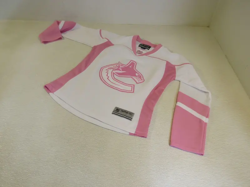Reebok Vancouver Canucks Nhl Jersey For Women – White And Pink, Size S, Authentically Worn 1