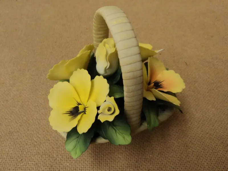 Sadok Ceramic Flower Basket – 5"L × 4.25"D × 5"H, Vibrant Multi-Color Glaze, Pre-Owned 1