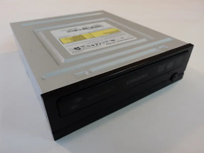 Samsung/Toshiba Sata Dvd±Rw Drive With Lightscribe (18X Speed, Sh-S183) – Tested Used 1