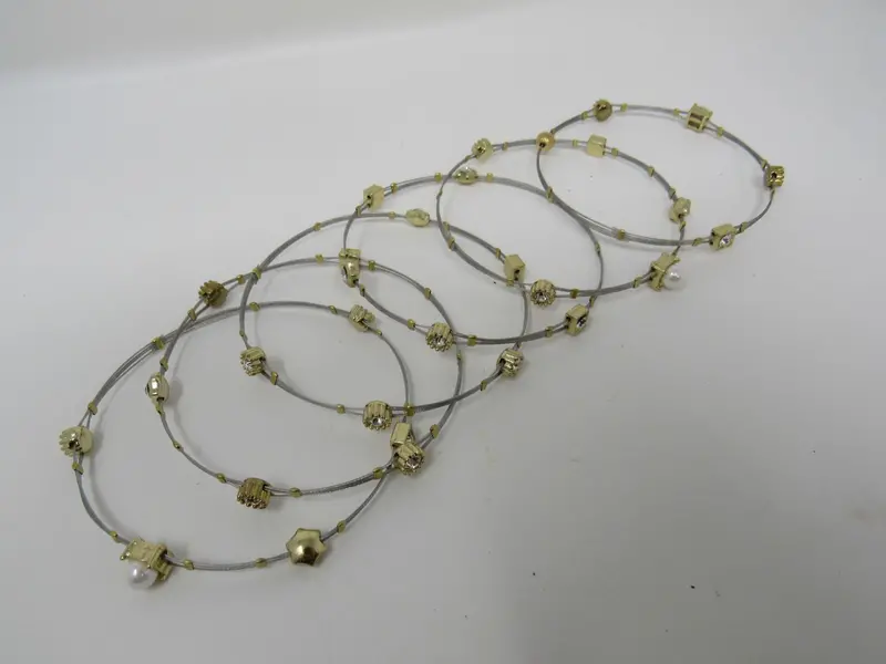 Set Of 6 Mixed-Metal Bangle Bracelets – Gold & Silver With Pearl Details 1