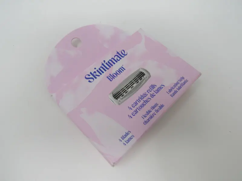 Skintimate Bloom Razor Refills – 4-Blade Cartridges With Flexible Hinge, Women’S Design 1