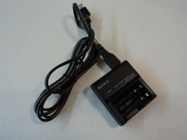 Sony Bc-Cs1 Ni-Mh Battery Charger (100–240V Ac Input, 1.8V Dc Output For Aa/Aaa) – Used & Verified 1