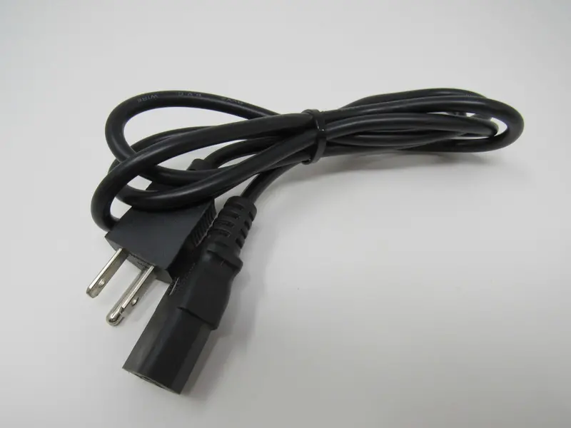 Standard 55-Inch Power Cord – Nema 5-15P To Iec C13 (Used) 1