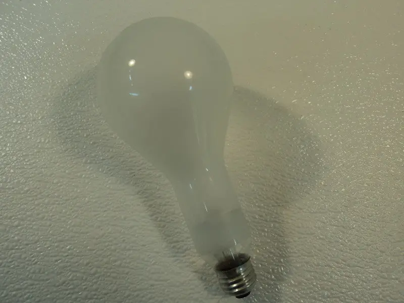 Sylvania Ps3069 Incandescent Lamp – 300W Frosted, Ps25 Shape (New) 1