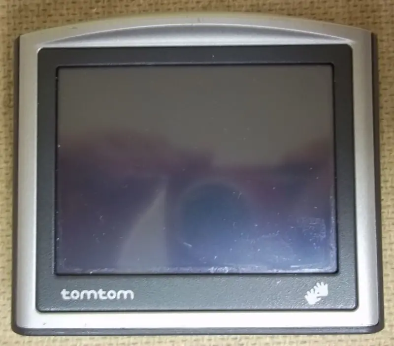 Tomtom One 4N00.004 Gps Navigation Device – Pre-Owned Unit With Us & Canada Maps 1