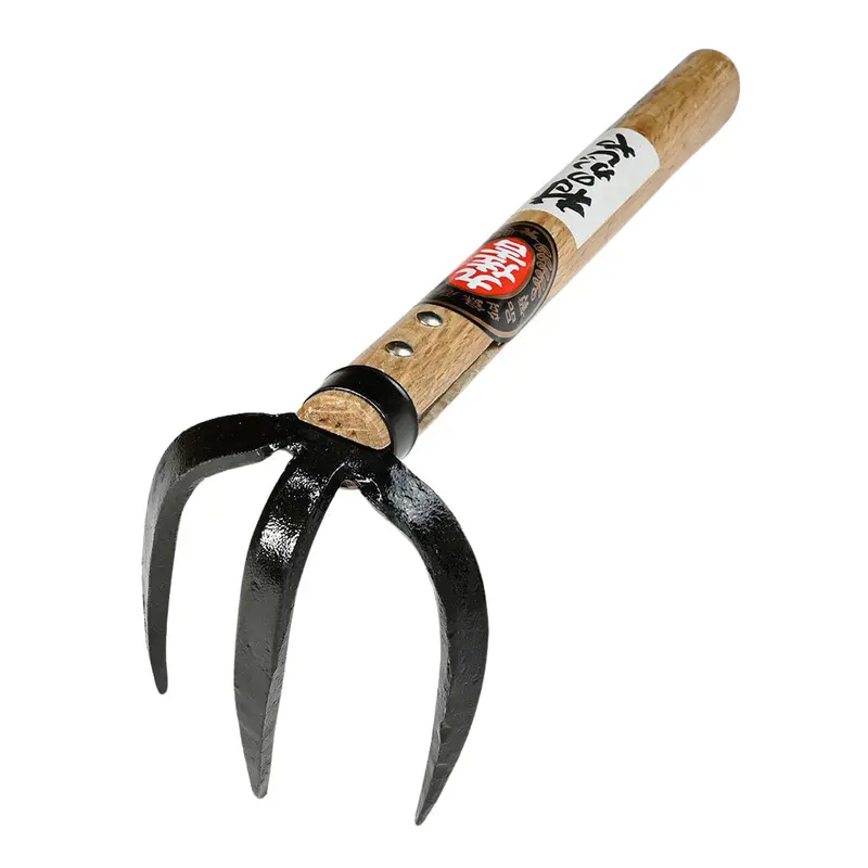 Traditional Japanese 3-Tine Hand Cultivator Rake 1