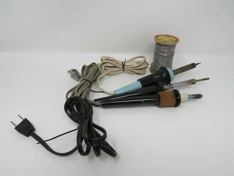 Triple-Set Soldering Iron Kit (Craftrite/Weller/Multicore) With Sn60 Solder Spool – Pre-Owned 1