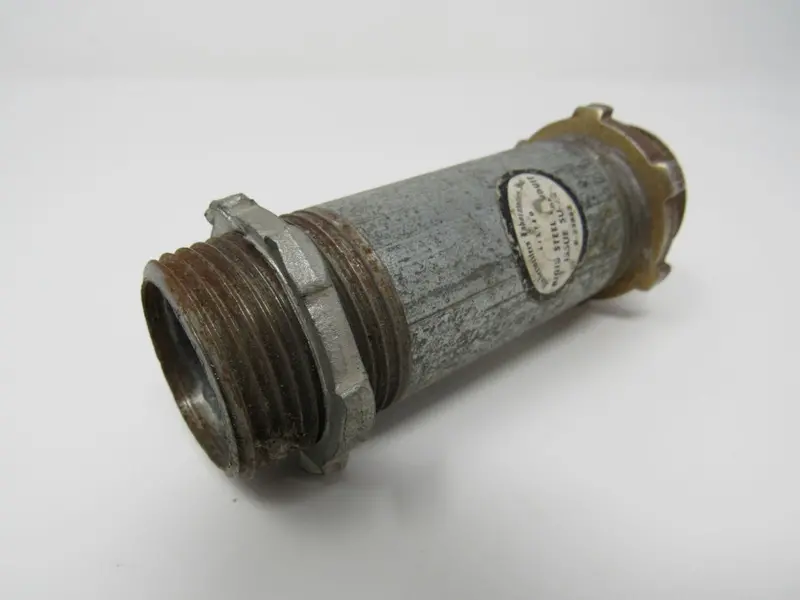 Uli Rigid Steel Conduit Connector – 1" Npt Male, Includes Locknuts, Model E-22862 Su-22 (Used) 1