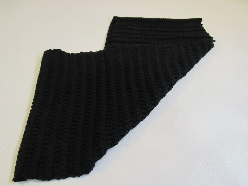 Victoria’S Secret Black Acrylic Infinity Scarf — 29-Inch, Lightweight Women’S Accessory, Used 1