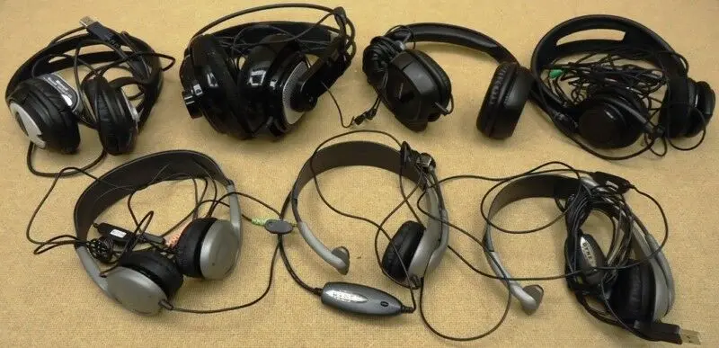 Vintage Gaming Headset Lot — 7 Units, Sold As-Is For Parts Or Repair (Used) 1