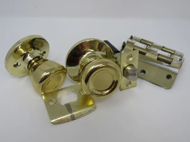 Vintage Polished Brass Complete Door Knob Set With Hardware – Used 1