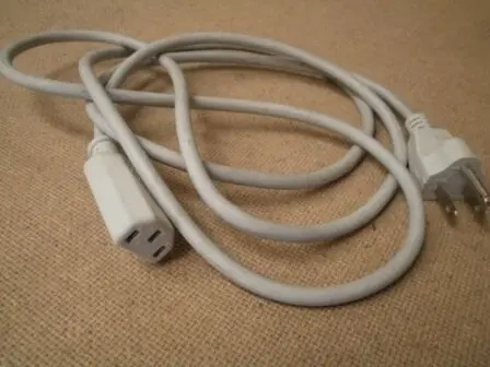 Volex Nema 5-15-P To C13 Power Cord – 6-Foot Standard Mac Cable – Pre-Owned 1