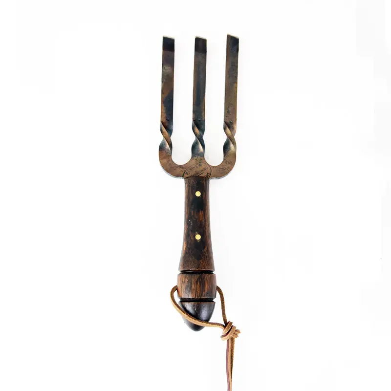 Wholesale Artisan Gardening Fork – Forged & Finished By Hand 1