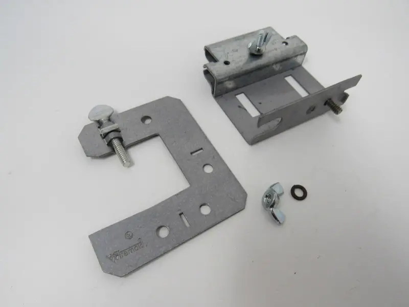 Wiremold T-Bar Collar Bracket – 5 × 4 × 2.25 Inches, Metal, New 1