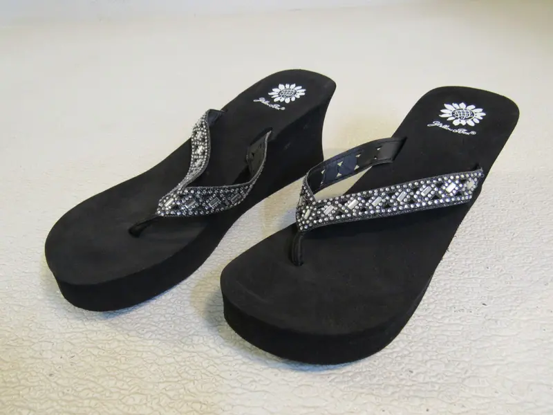 Yellow Box Embellished Flip-Flop Sandals – Women'S Size 8, Stylish Summer Wear 1